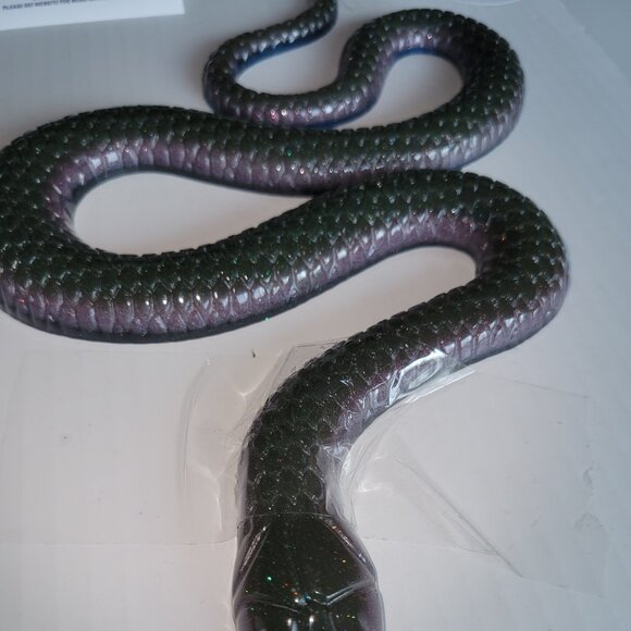 SNAKE winder BLACK Resin Figurine NEW collectible animal Cridder HANDMADE HOME - Picture 3 of 3